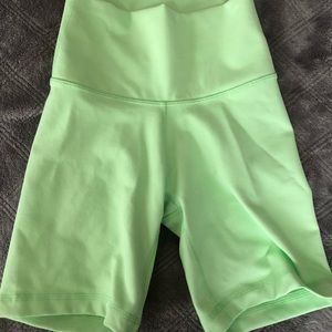 Tna high rise Biker shorts (xxs)